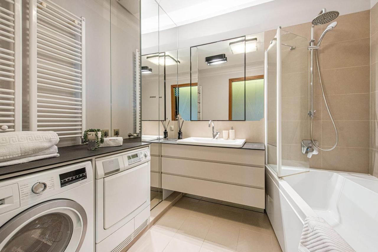 Apartment Cohost I 2bd Highrise Apt, W-balcony & Airconditioning, Great Views Vilnius