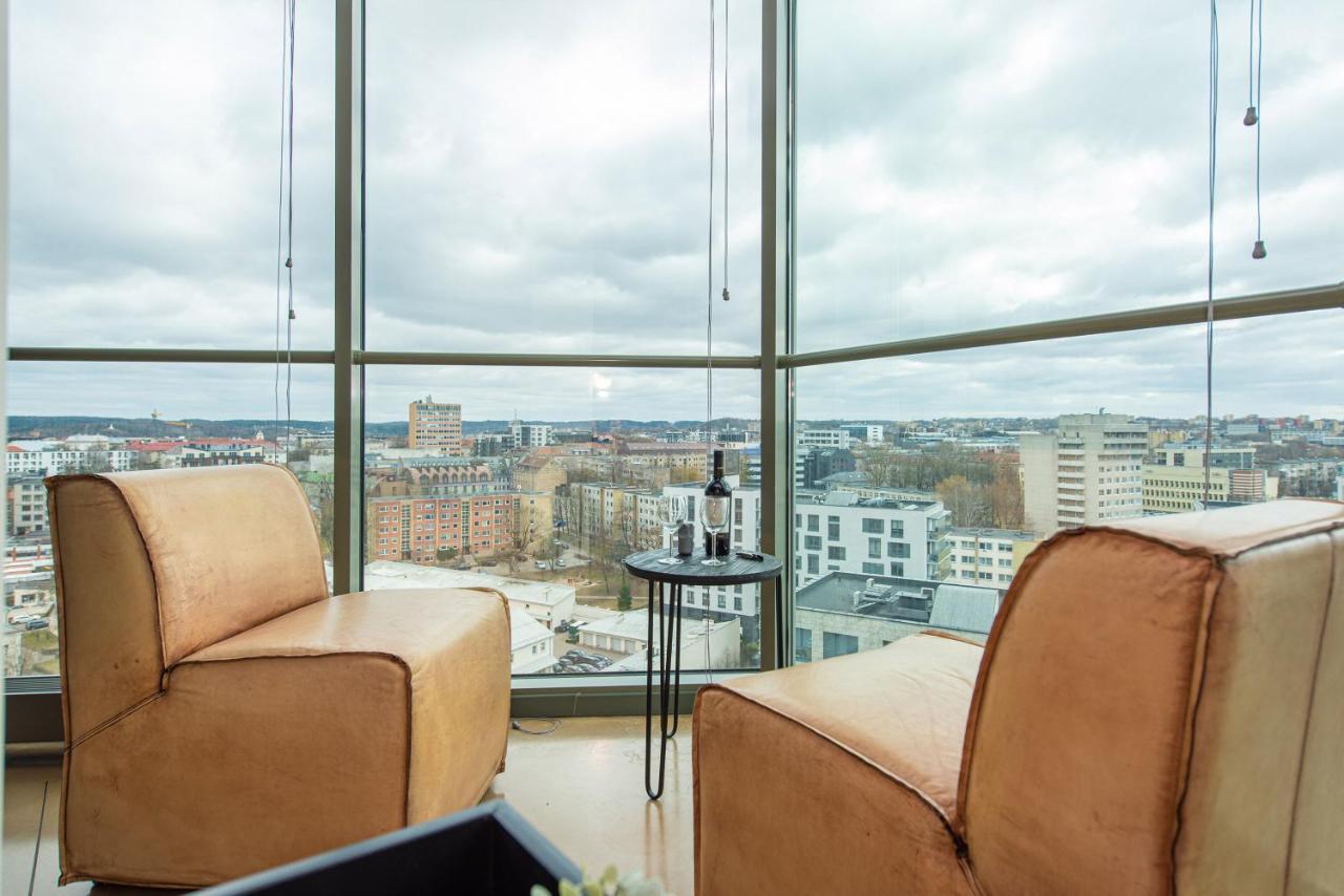 Cohost I 2bd Highrise Apt, W-balcony & Airconditioning, Great Views Apartment