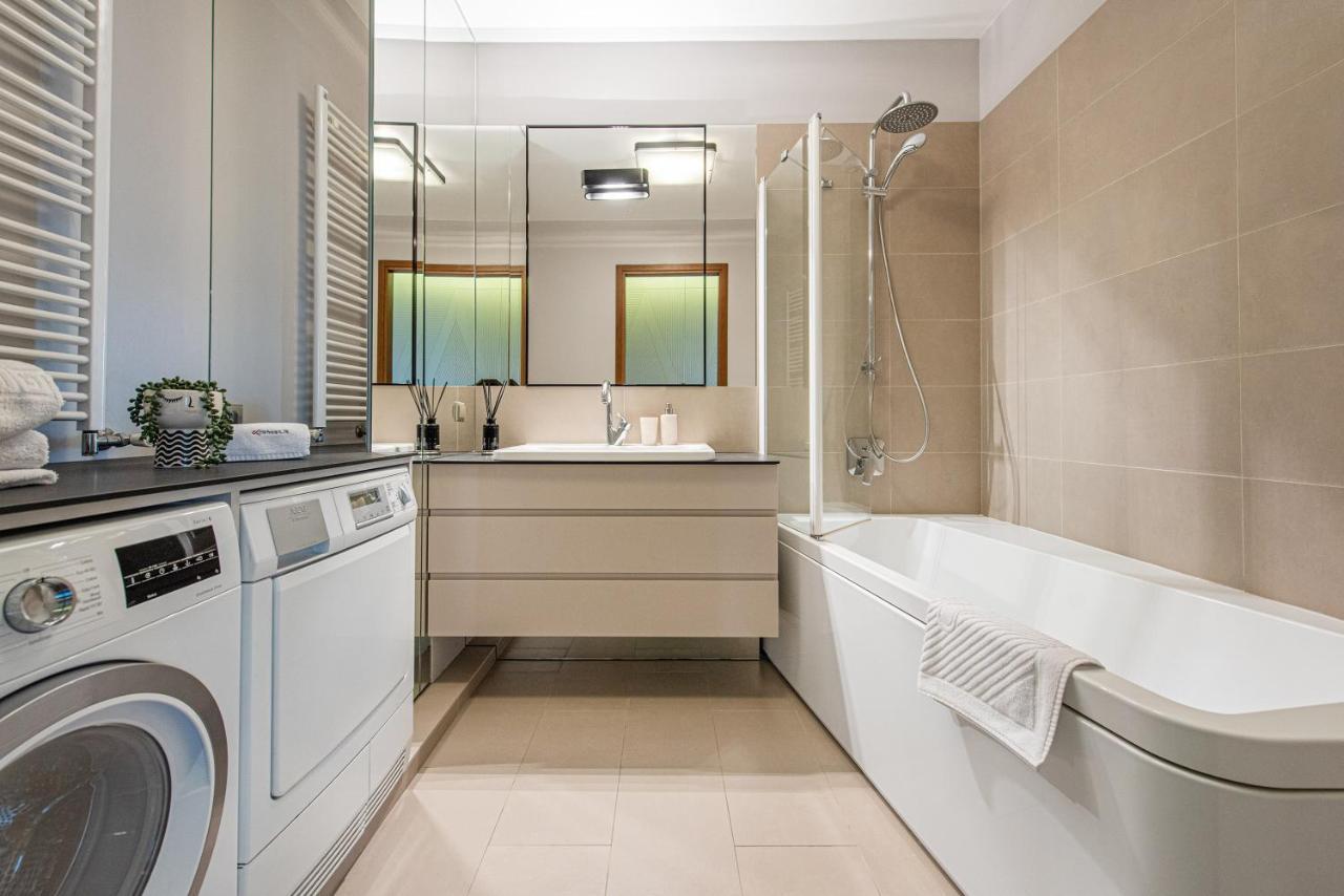 Apartment Cohost I 2bd Highrise Apt, W-balcony & Airconditioning, Great Views Vilnius